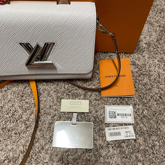 Never used… with box and canvas bag and all tags - Picture 2 of 12